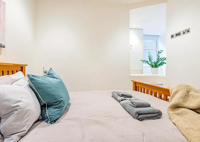 Arcore Premium Rental Shaftesbury Avenue